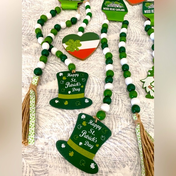 🍀 ST. PATRICK’S DAY WOOD BEAD GARLAND BUNDLE! SET OF 7! BRAND NEW W/TAGS! - Picture 2 of 10